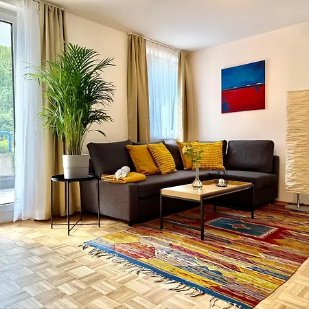 Gruene Oase Im Zentrum Mit Dachterrasse, Wlan, Lift Apartment Linz