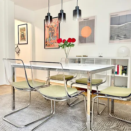 Apartment Gruene Oase Im Zentrum Mit Dachterrasse, Wlan, Lift *