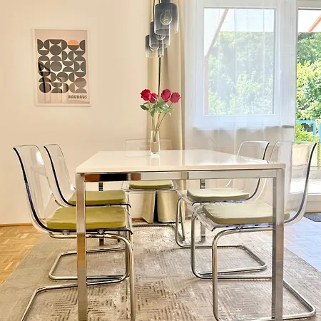 Apartment Gruene Oase Im Zentrum Mit Dachterrasse, Wlan, Lift *